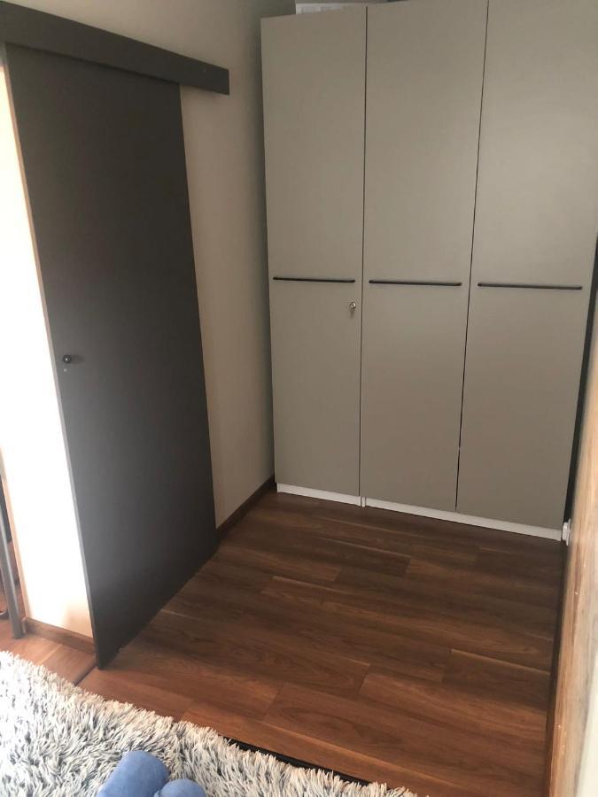 Apartament Srodmiescie 1 Sypialnia Oraz 1 Salon Apartment Walbrzych Bagian luar foto